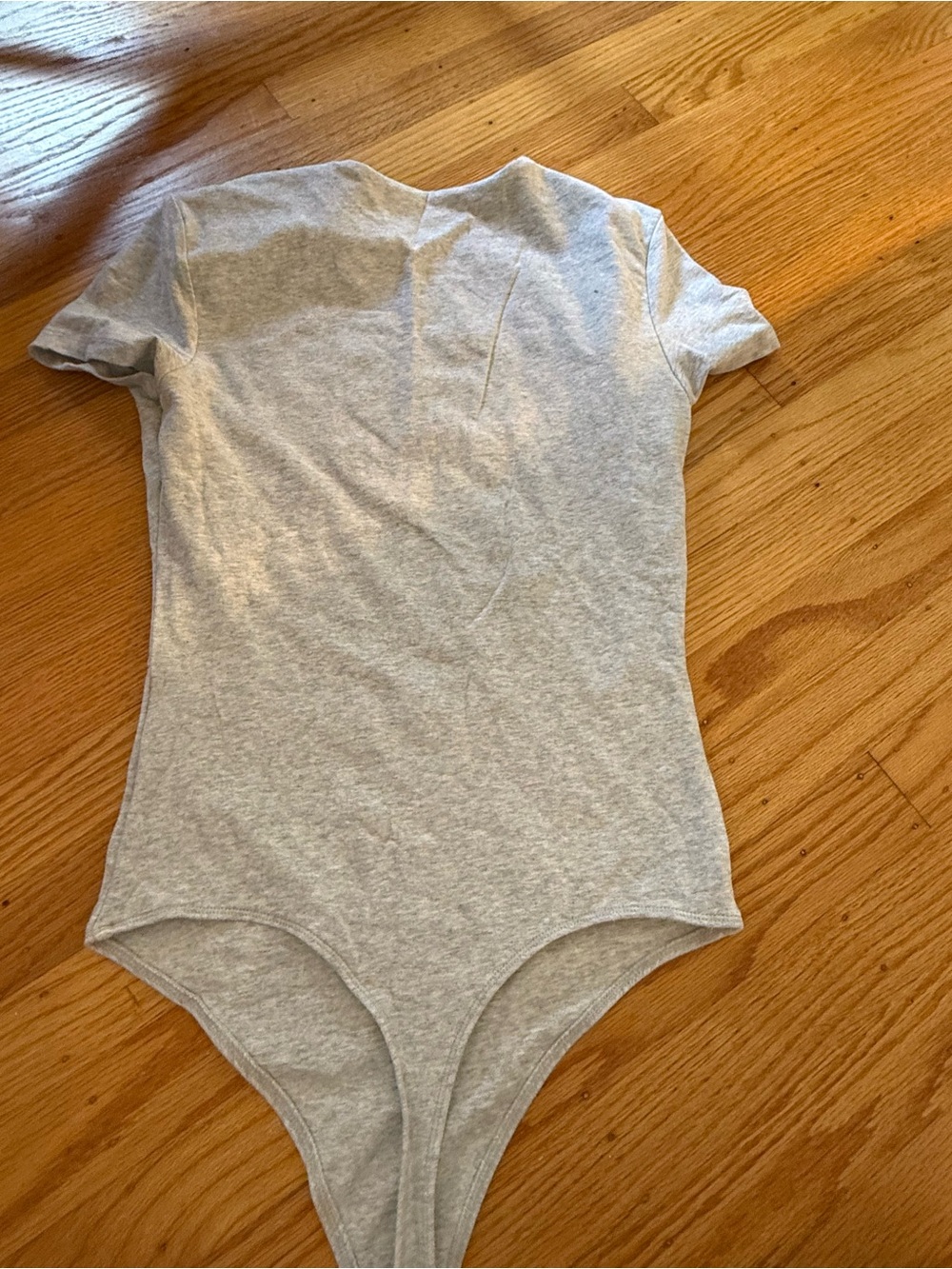 Abercrombie & Fitch Light Gray Short-Sleeve Thong Bodysuit